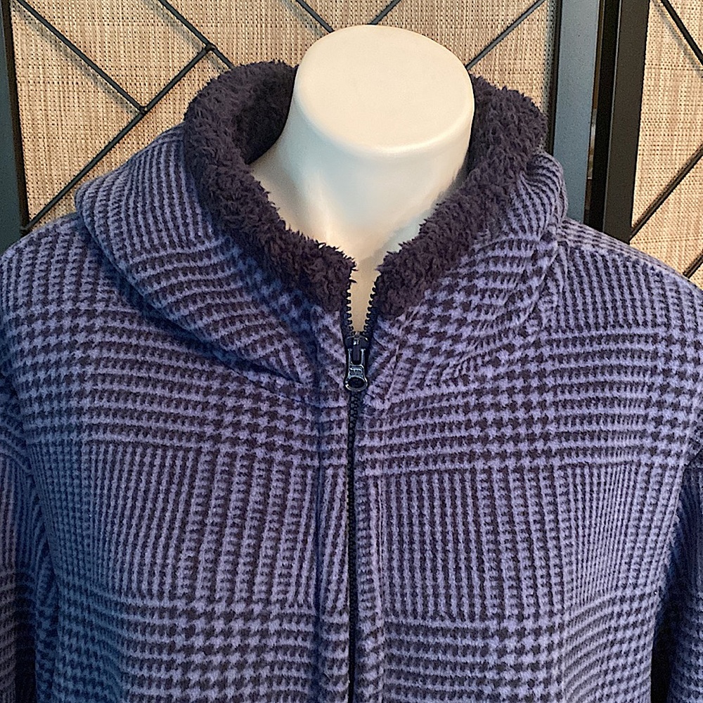 Gently Used Basic Editions 3x Soft Lined Jacket - image 2